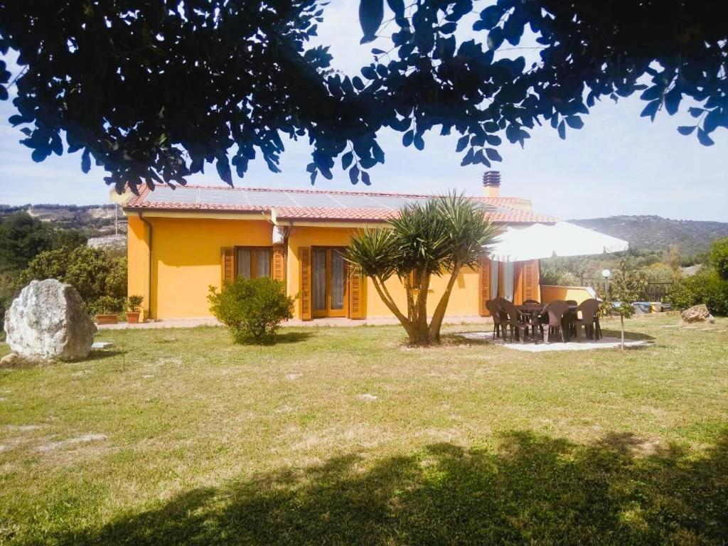 Grotta Delle Fate Bed and Breakfast Ossi Eksteriør billede